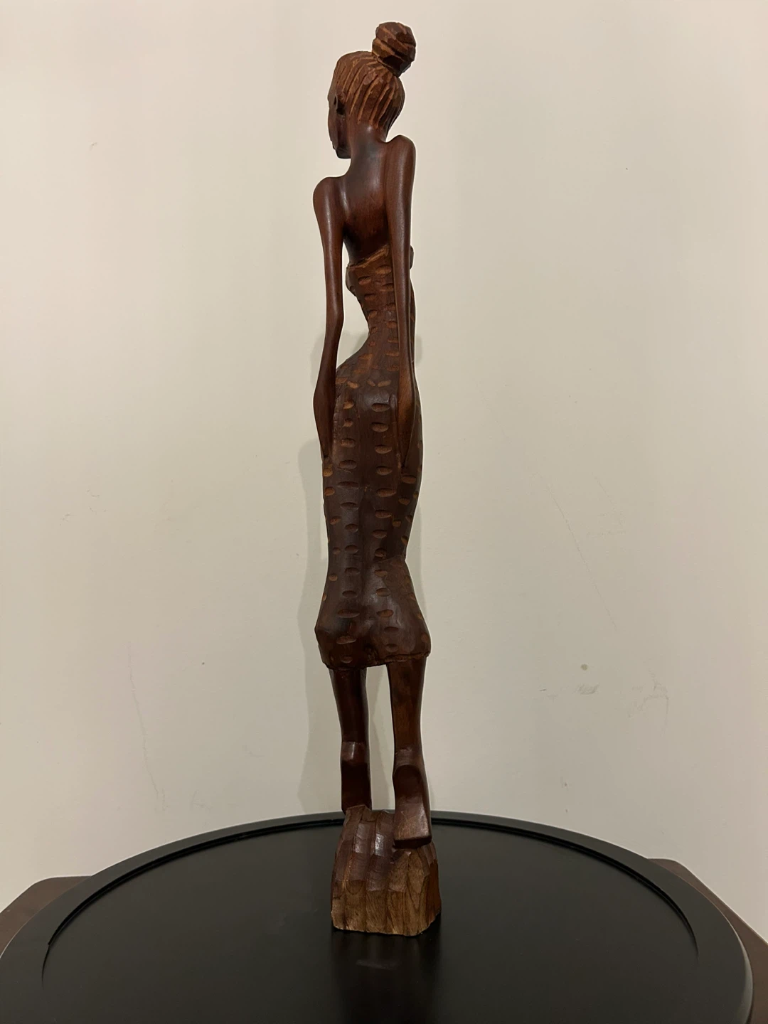 Vintage Hand-Carved Cuban Wooden Woman Statue – 19,5” - photo 4