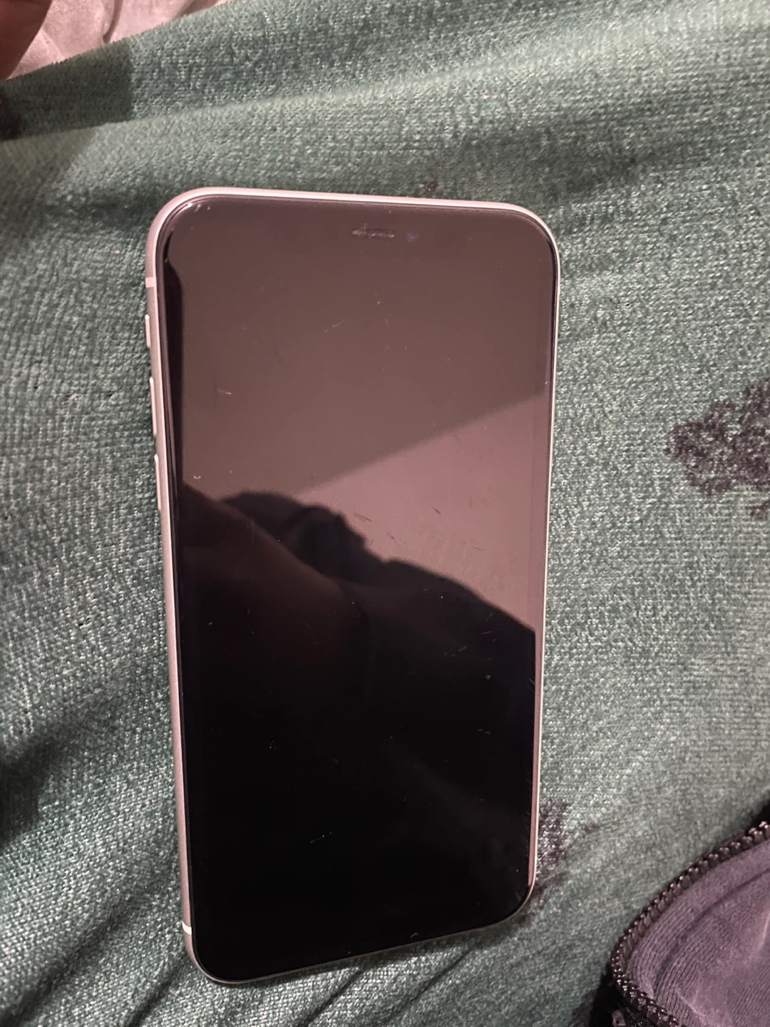 Apple iPhone 11 - White - photo 2