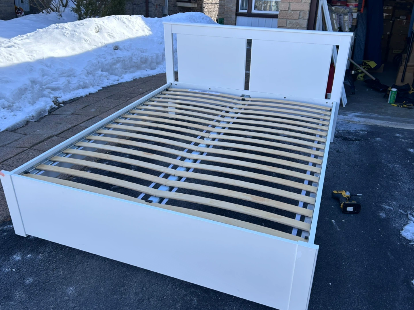 IKEA SONGESAND Queen Bed Frame - White - photo 5