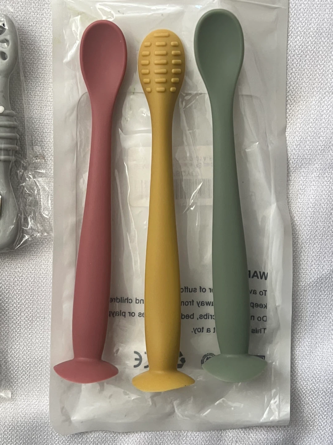 Baby Food Feeder Spoon Set and Fruit Nibbler -$15 for all - photo 5