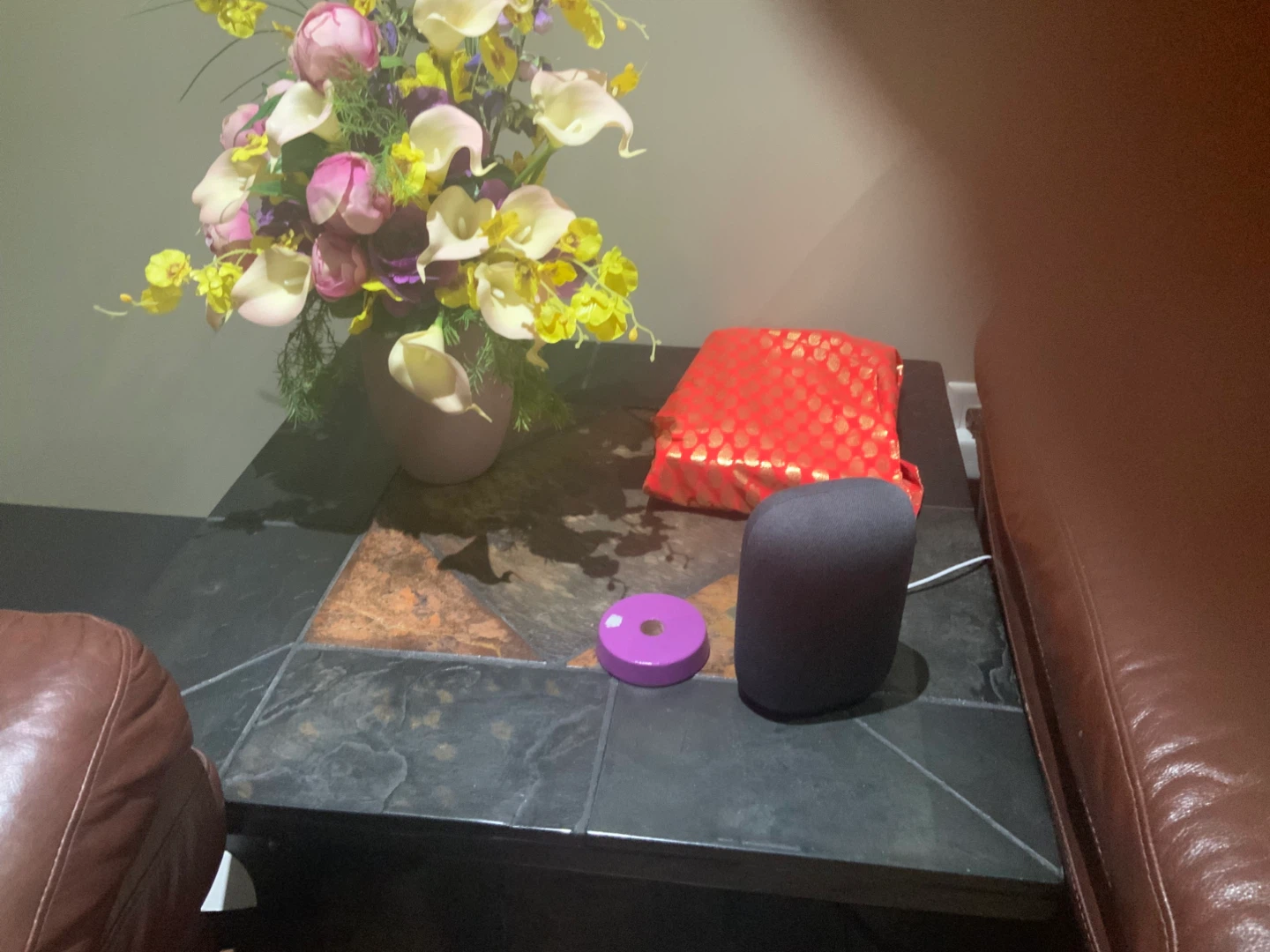 Selling tile top coffee table with 2 matching side tables - photo 3