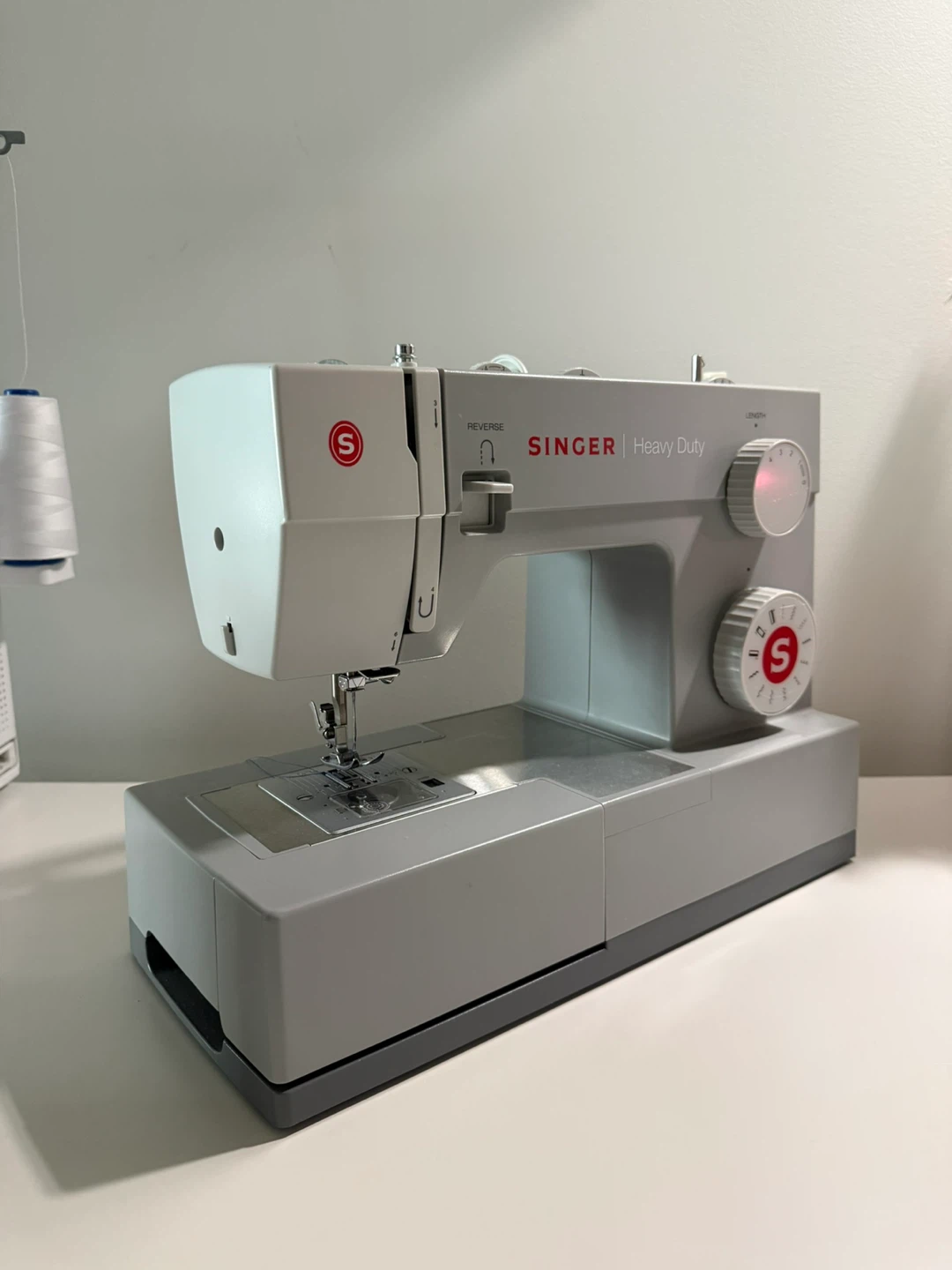 SINGER Heavy Duty Sewing Machine - photo 2
