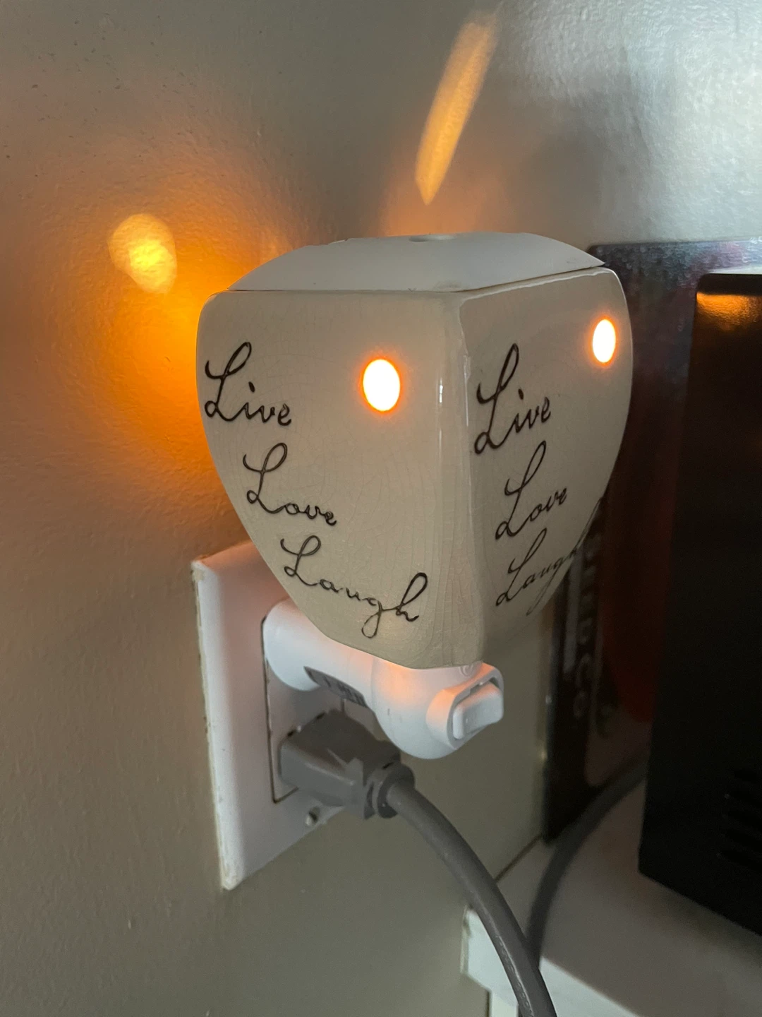 Plug-in Wall Warmer with "Live Love Laugh" Design