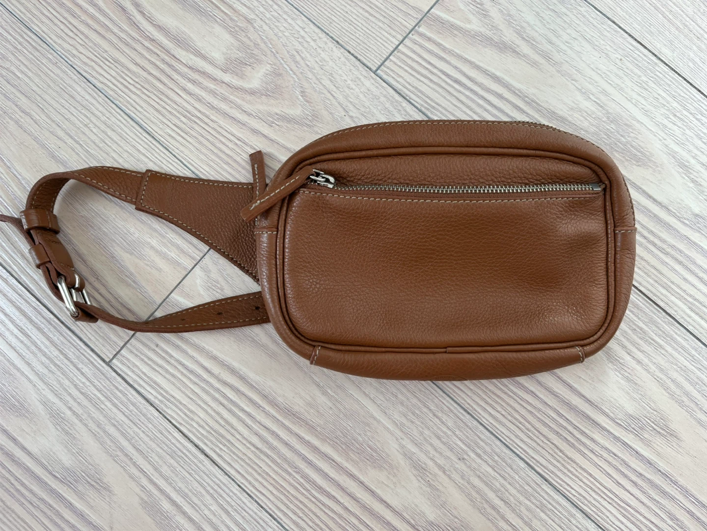 Roots Brown Leather Fanny Pack/Crossbody Bag