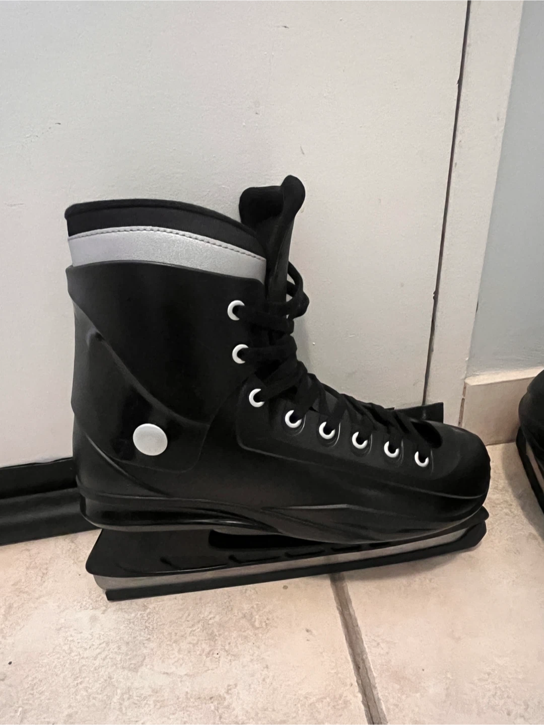 Decathlon Ice Skates - Size 46 - photo 2
