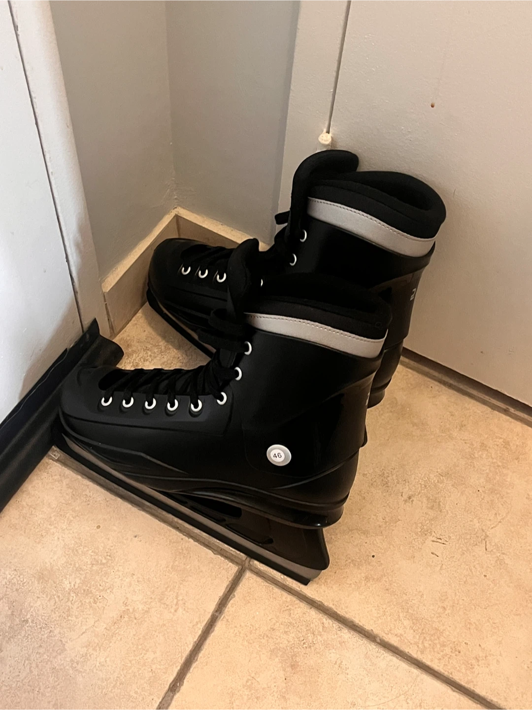 Decathlon Ice Skates - Size 46