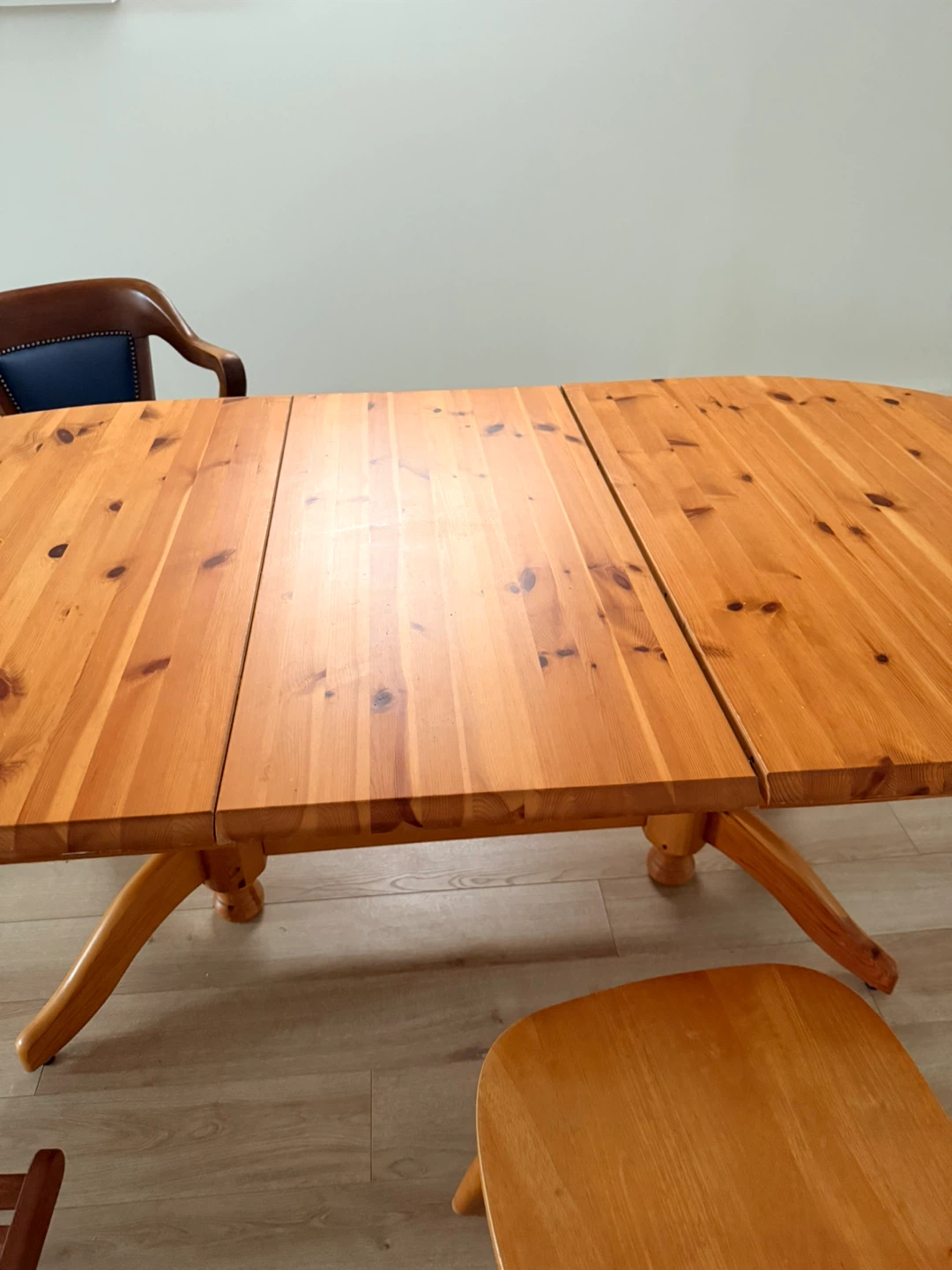 Extendable Wooden Dining Table with one chair - photo 3