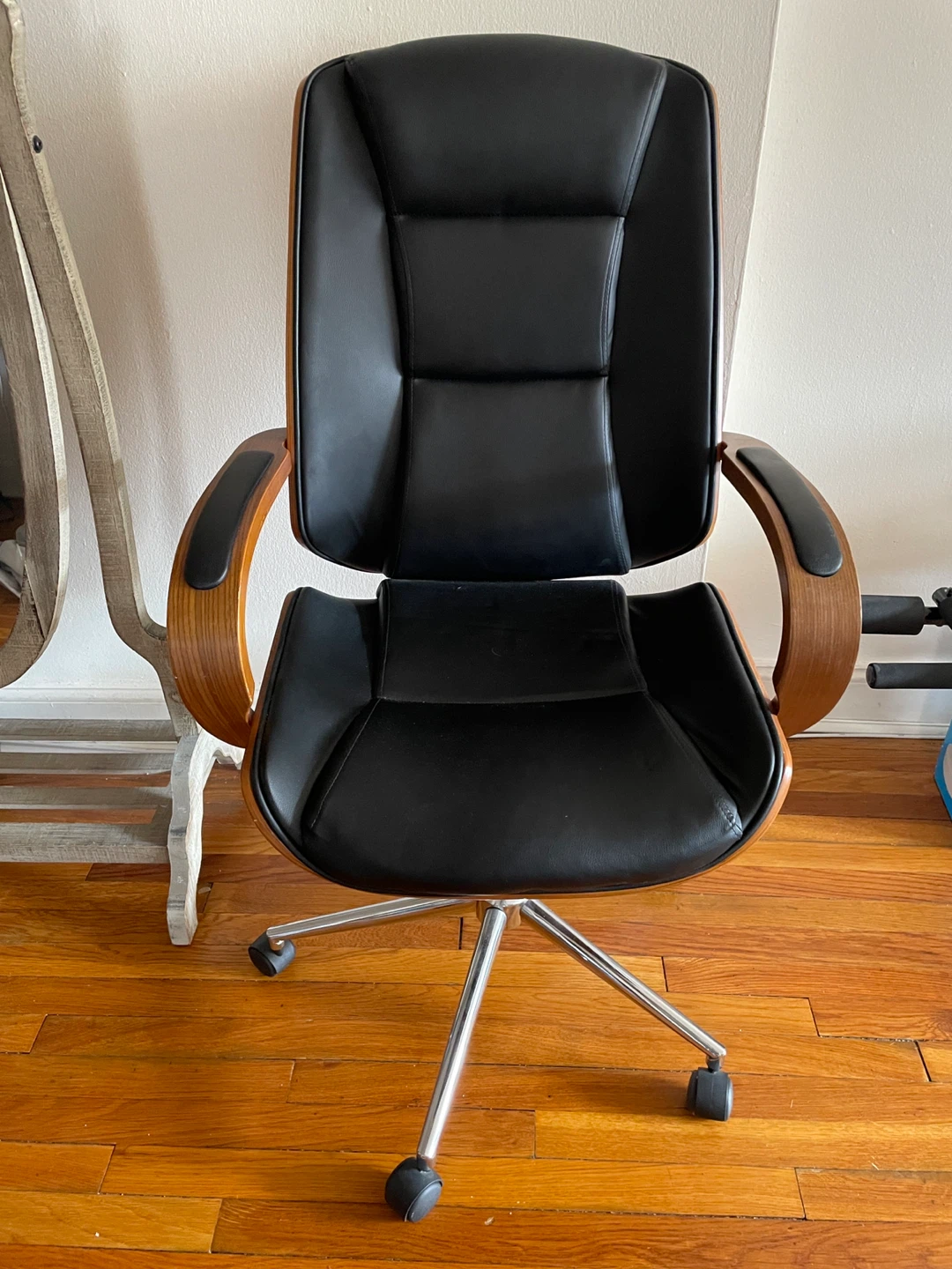 Black Swivel Desk Chair with adjustable height