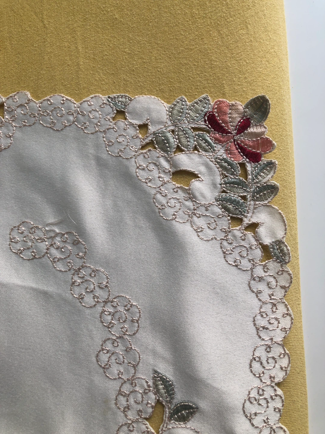 Off White Table Runner with Floral Embroidery - photo 2