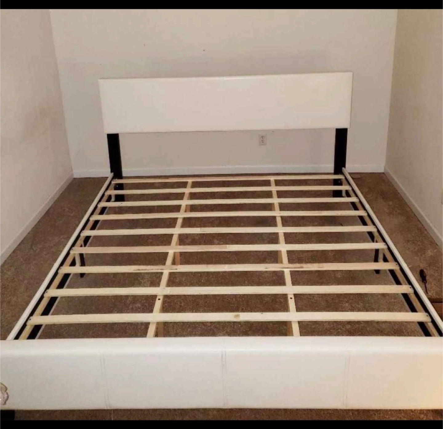 Kind Bed frame - photo 3