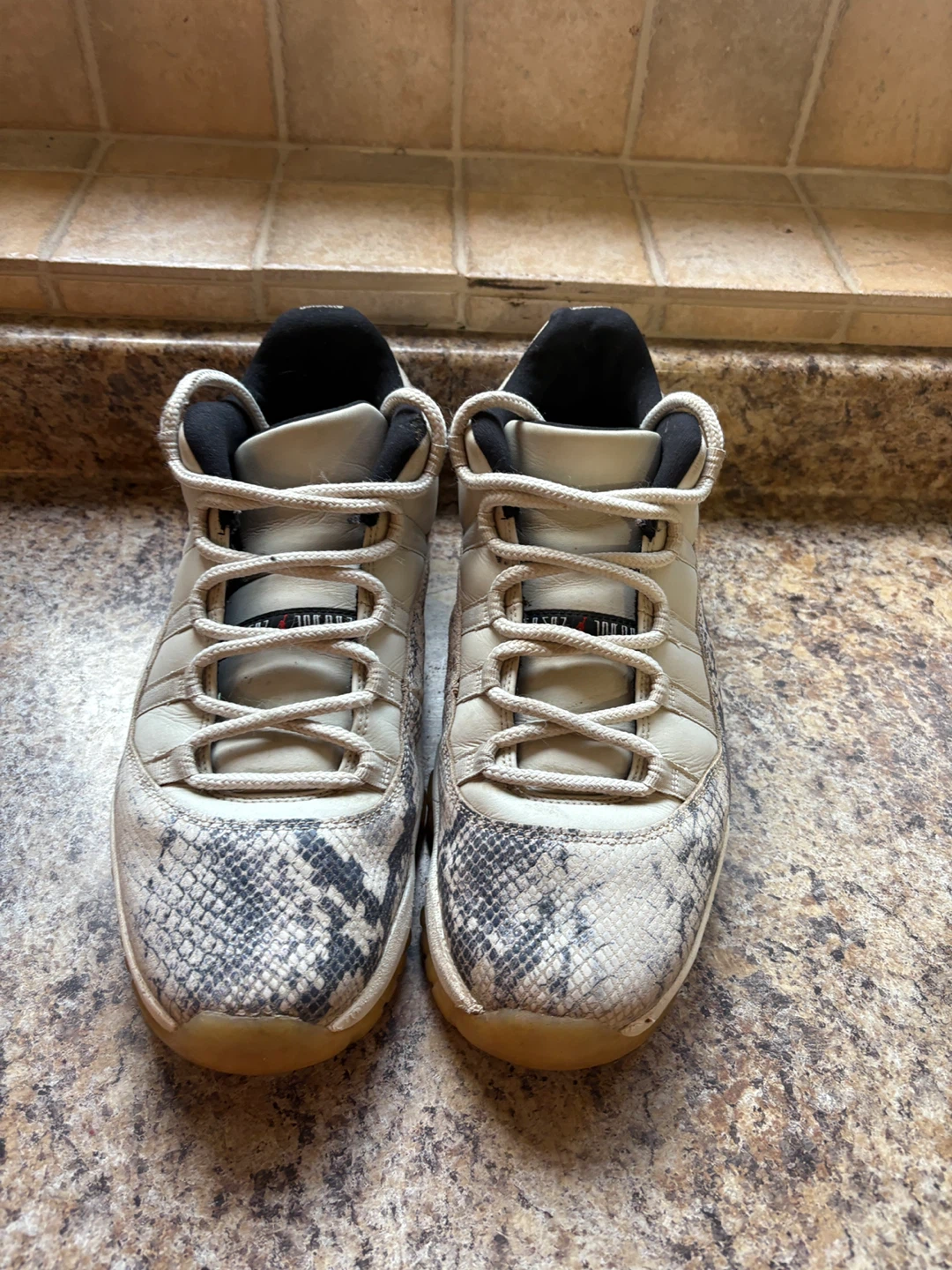 Air Jordan 11 "Vast Grey" Sneakers - photo 4