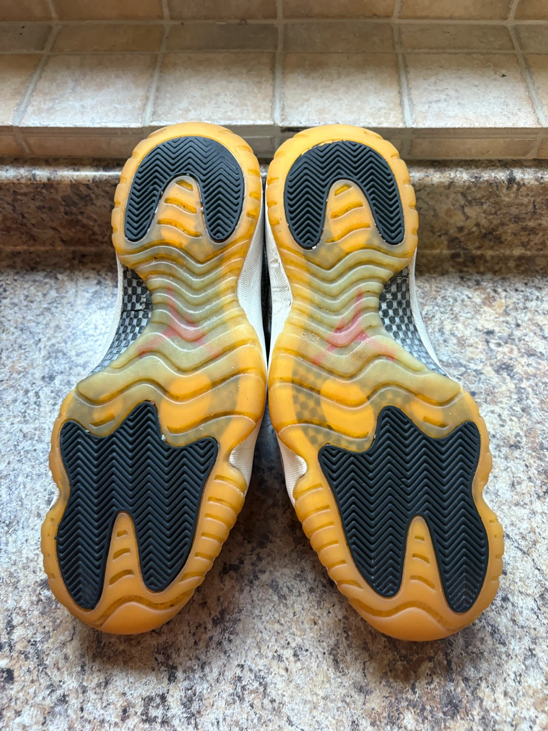 Air Jordan 11 "Vast Grey" Sneakers - photo 5