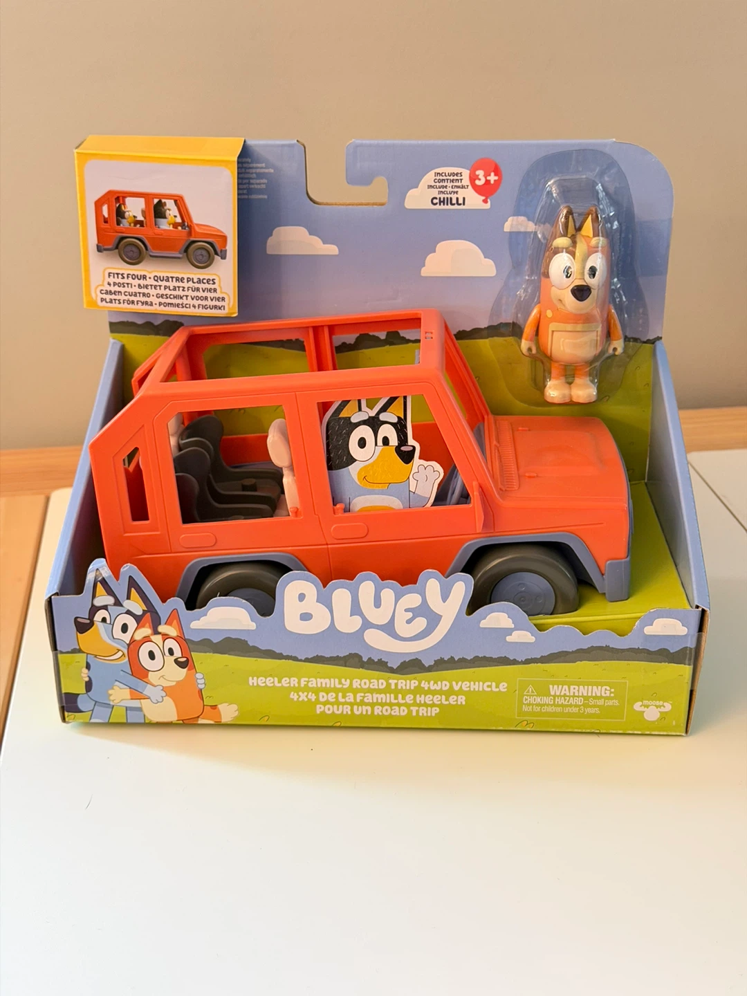 Bluey Heeler Family Road Trip 4WD Vehicle with Chilli Figure