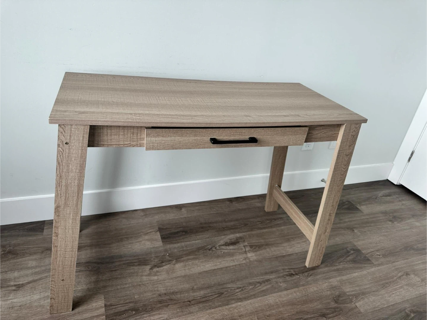 Light Wood Grain Desk with Drawer