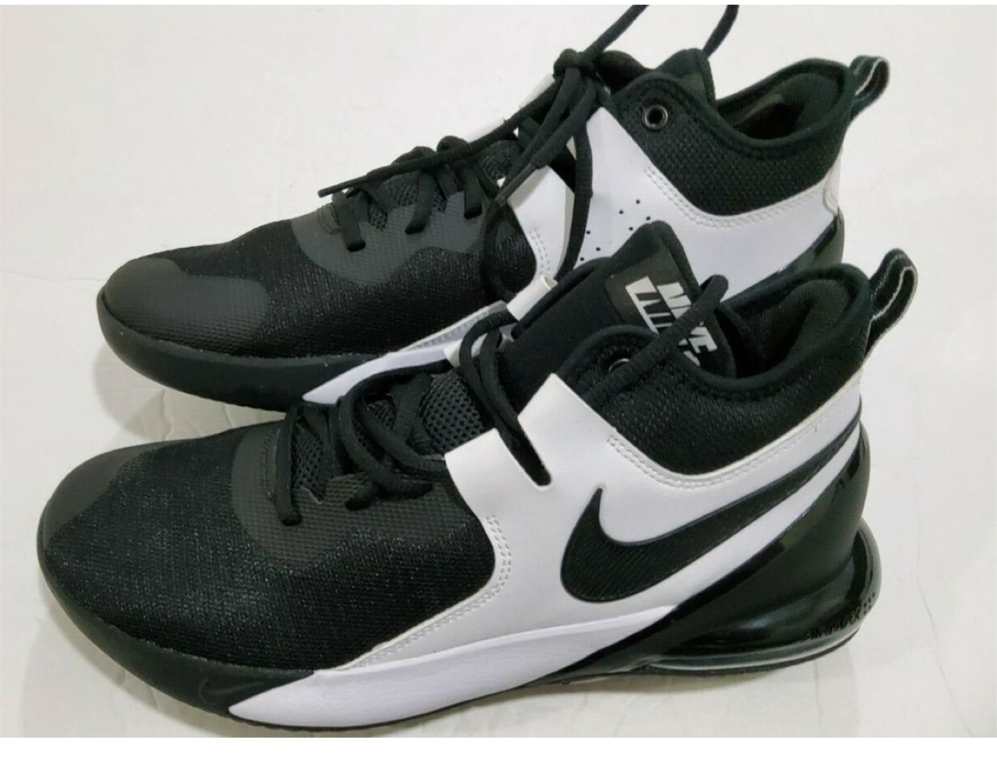 Nike shoe - photo 2