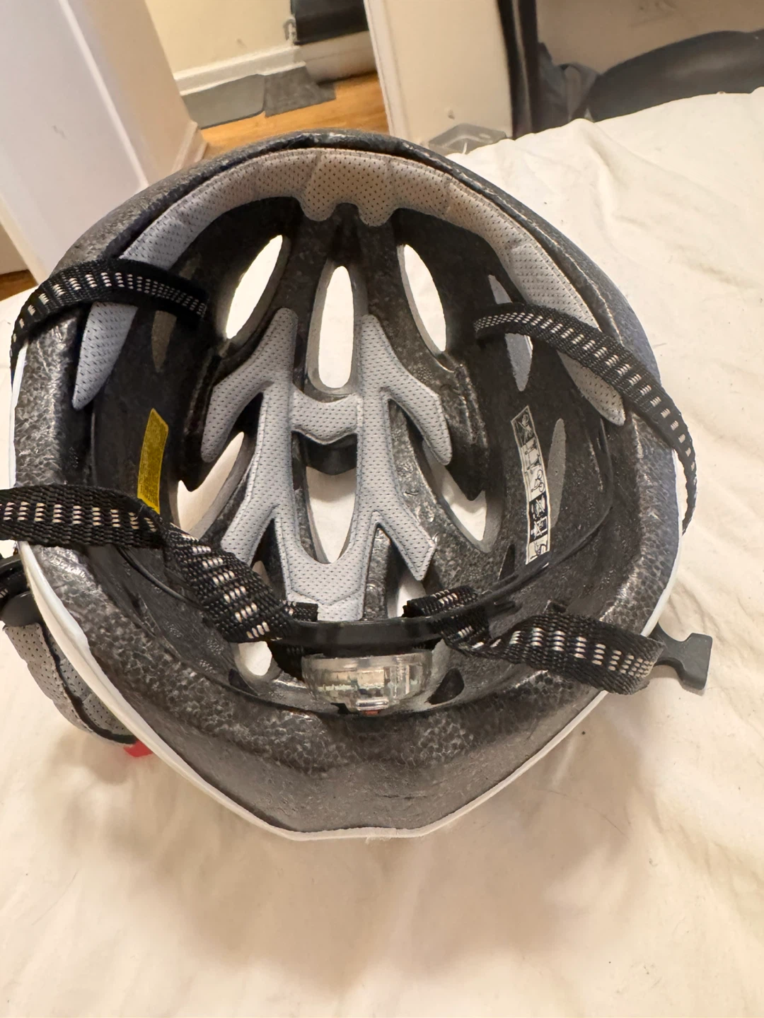 TOONEYV Bicycle Helmet with Rear Light - photo 3