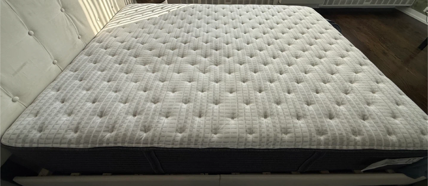 Queen Mattress. Beautyrest Silver BRS900-C 14” Extra firm - photo 2