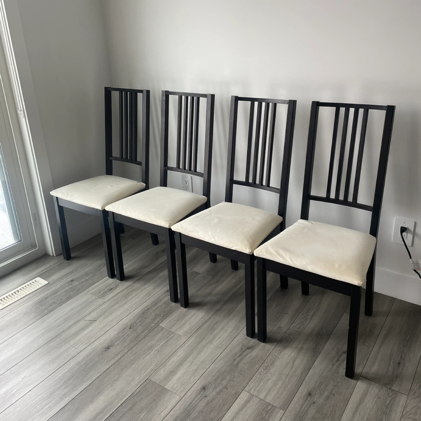 4 Dining Chairs