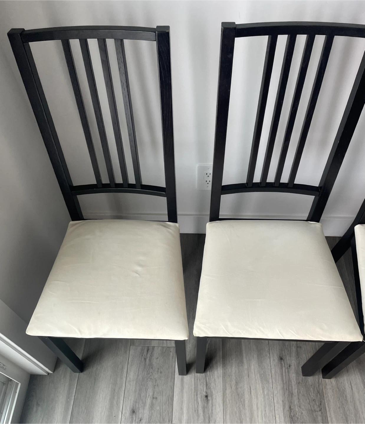 4 Dining Chairs - photo 4
