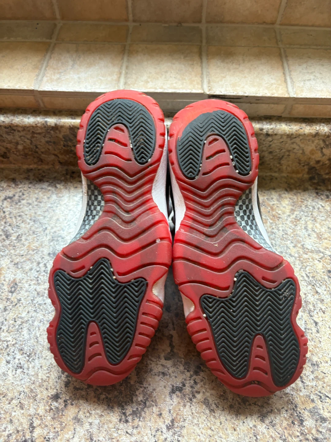 Air Jordan 11 Retro Low "Bred" - photo 5