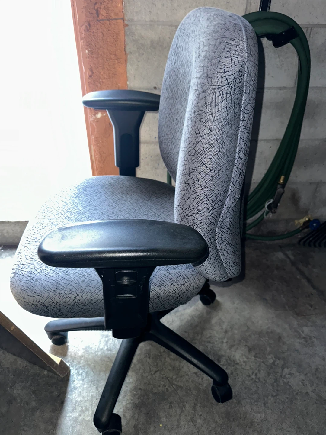 Chair - photo 3