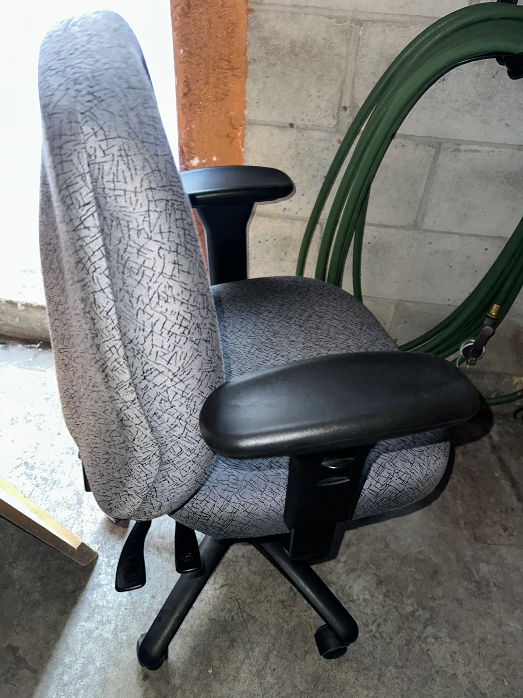 Chair - photo 2
