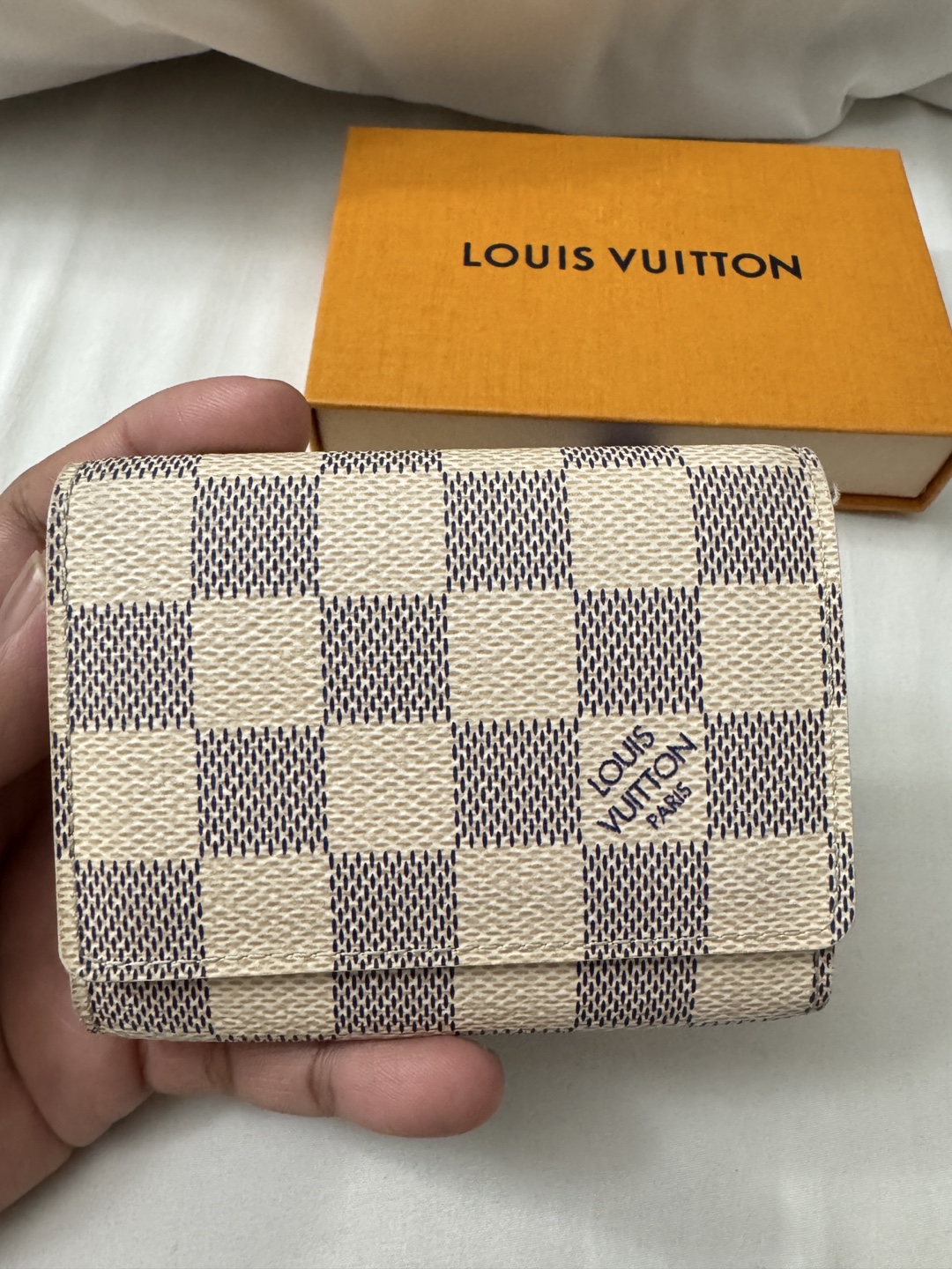 Louis Vuitton Damier Azur card holder - photo 2