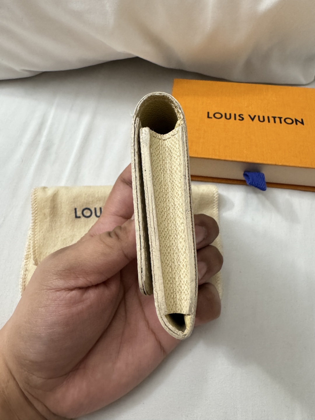 Louis Vuitton Damier Azur card holder - photo 4