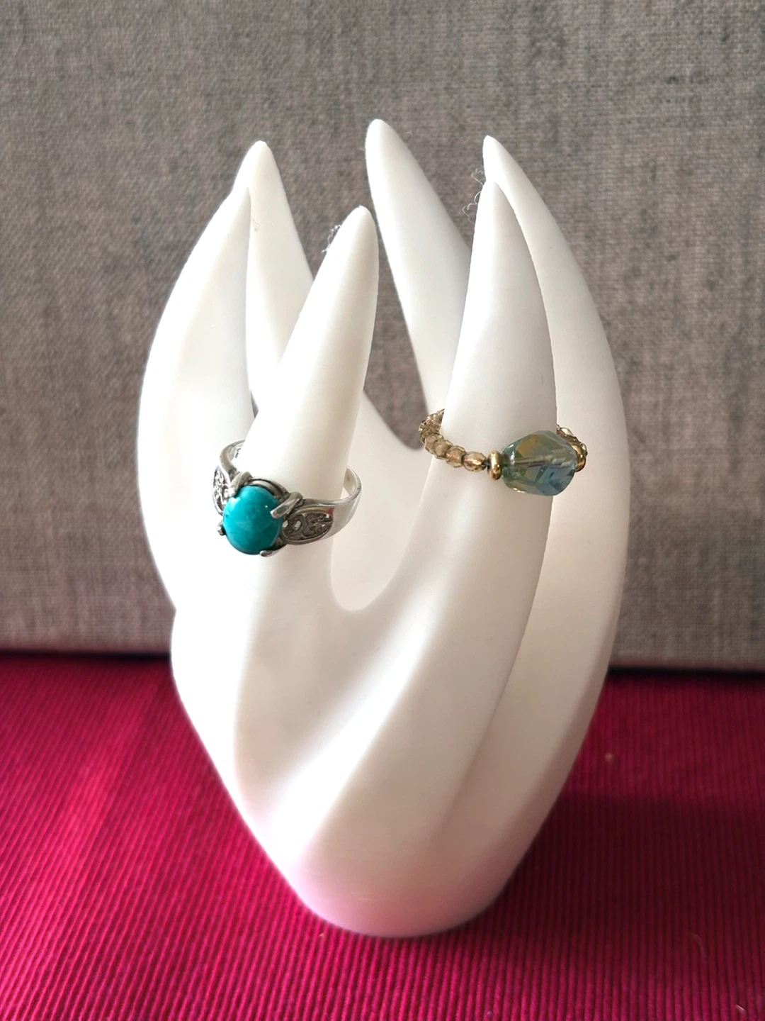 5” white Ring Holder with style - new - photo 2