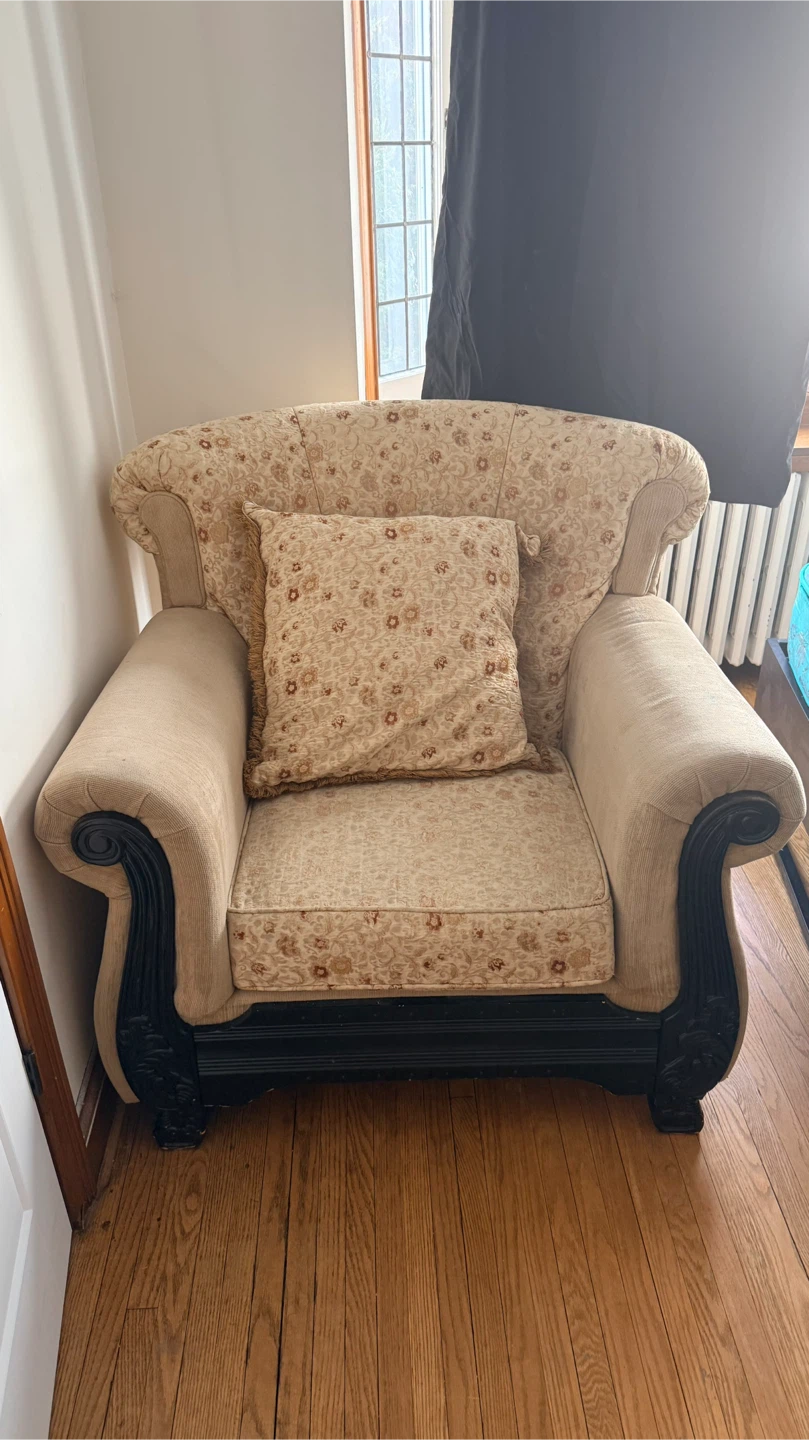 FREE!!!! Floral Pattern Accent Chair and Loveseat