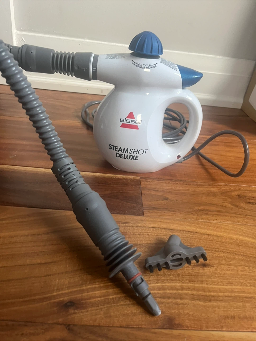 Bissell Deluxe Handheld Steamer