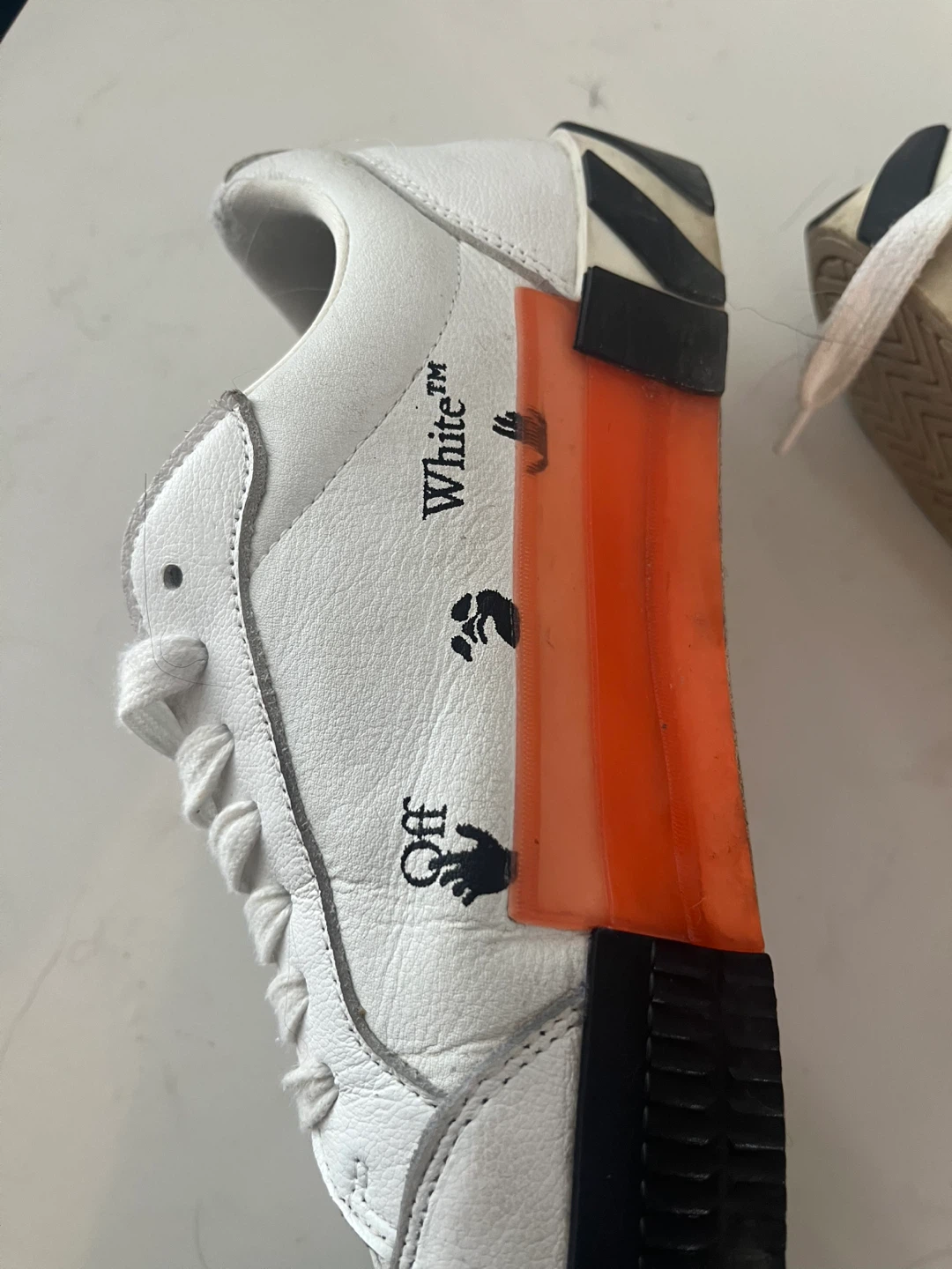 Off-White Sneakers + box - photo 2