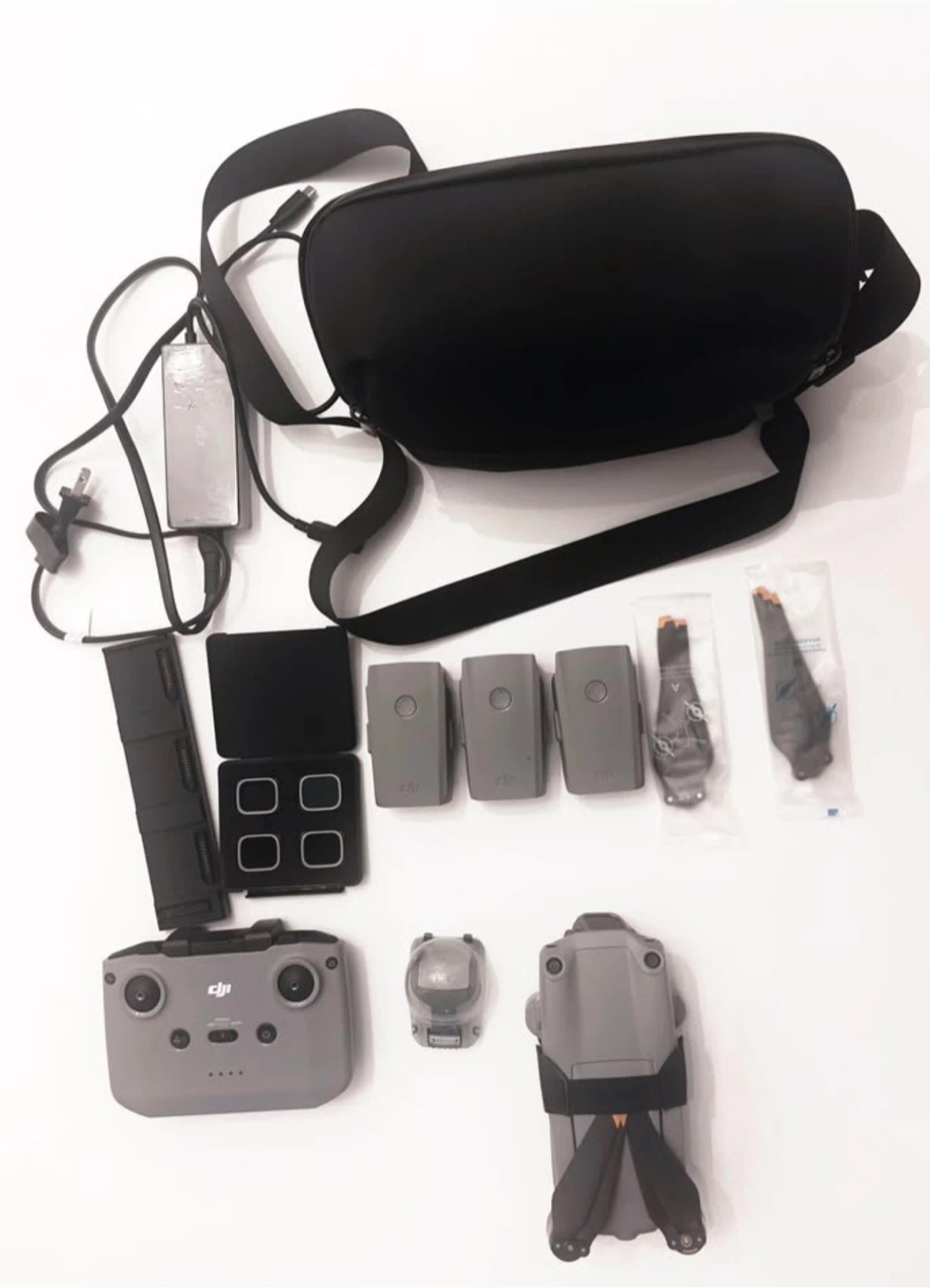 DJI Air 2S fly more Combo with Accessories and Bag