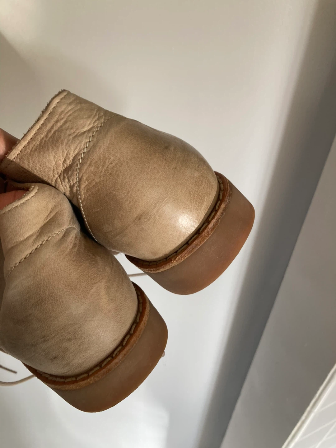 Roots Chukka Boots - Tan Leather - photo 5