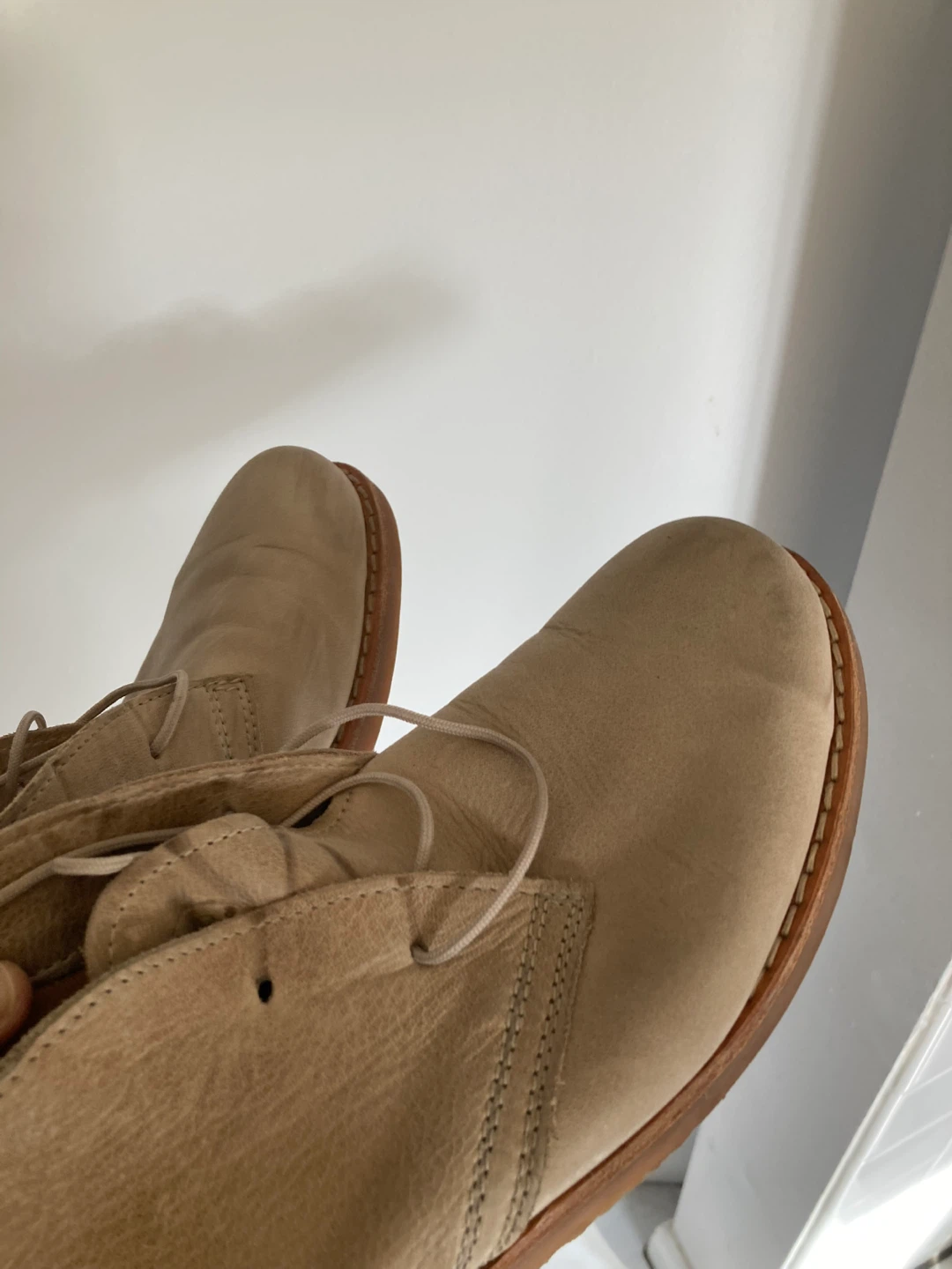Roots Chukka Boots - Tan Leather - photo 4