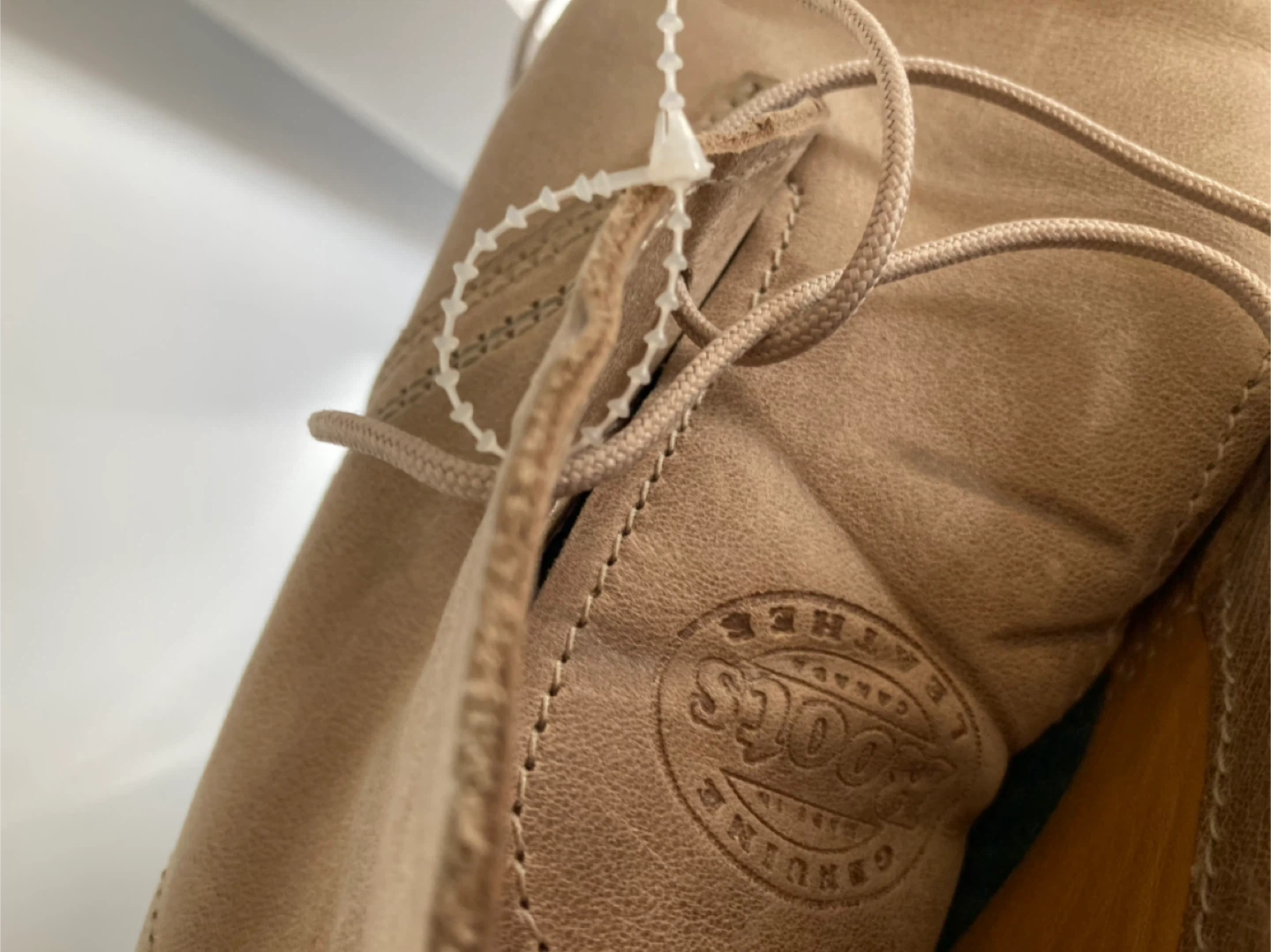Roots Chukka Boots - Tan Leather - photo 3