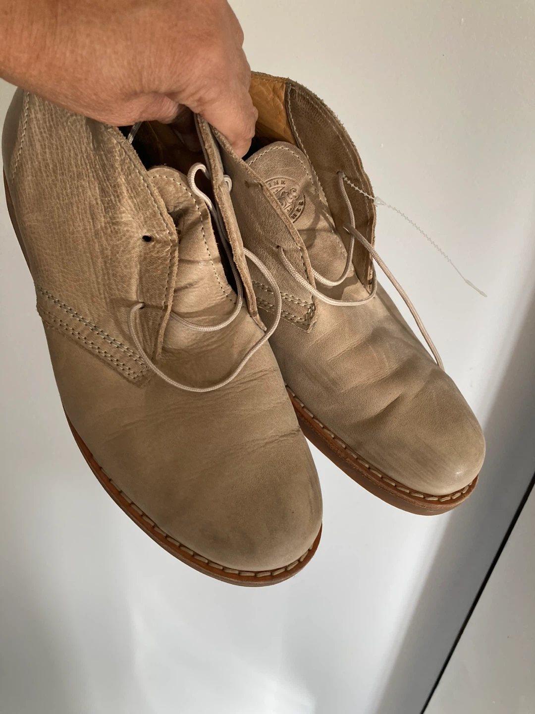 Roots Chukka Boots - Tan Leather - photo 2