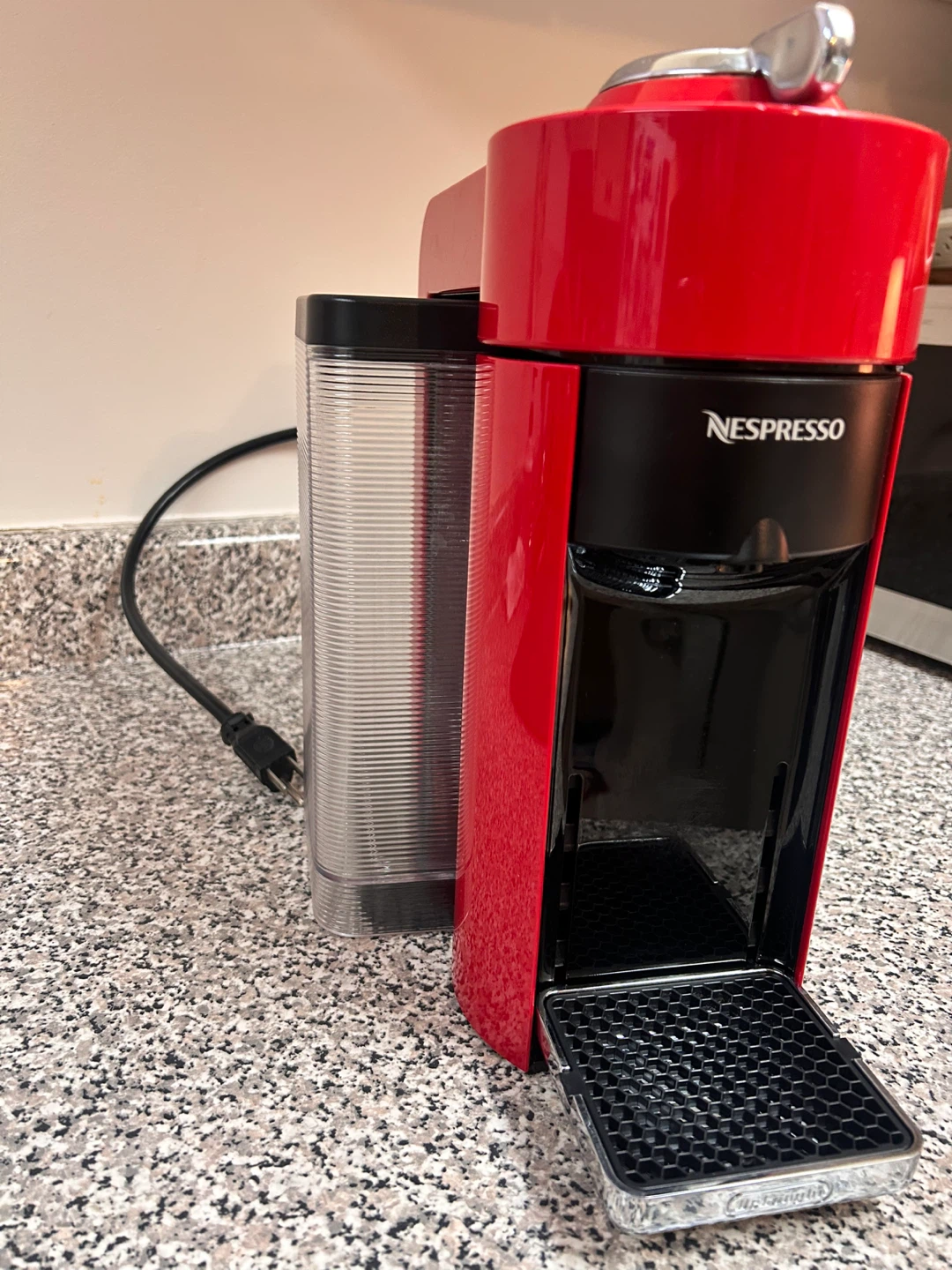 Red Nespresso Vertuo Coffee Machine - photo 4