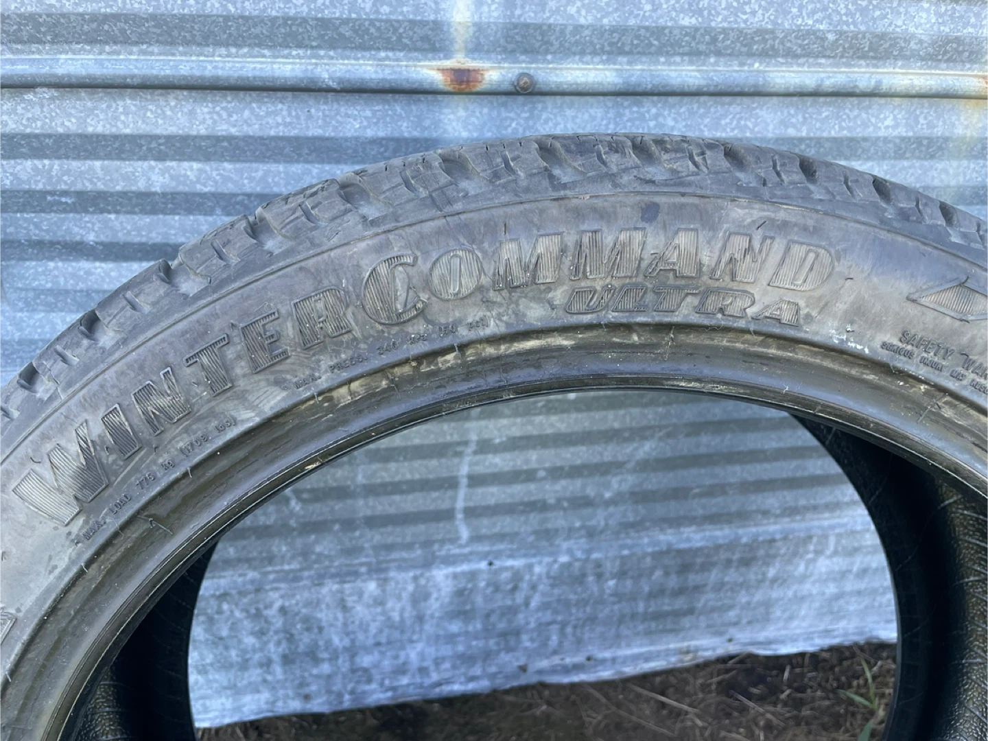 Set of winter tires. 235/45R19 Goodyear winter contact. - photo 2
