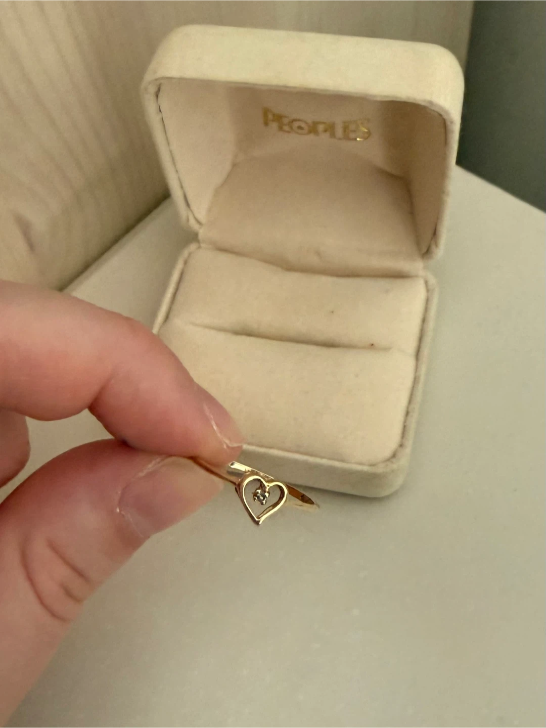 Genuine 10K Gold Heart Ring size 8 - photo 3