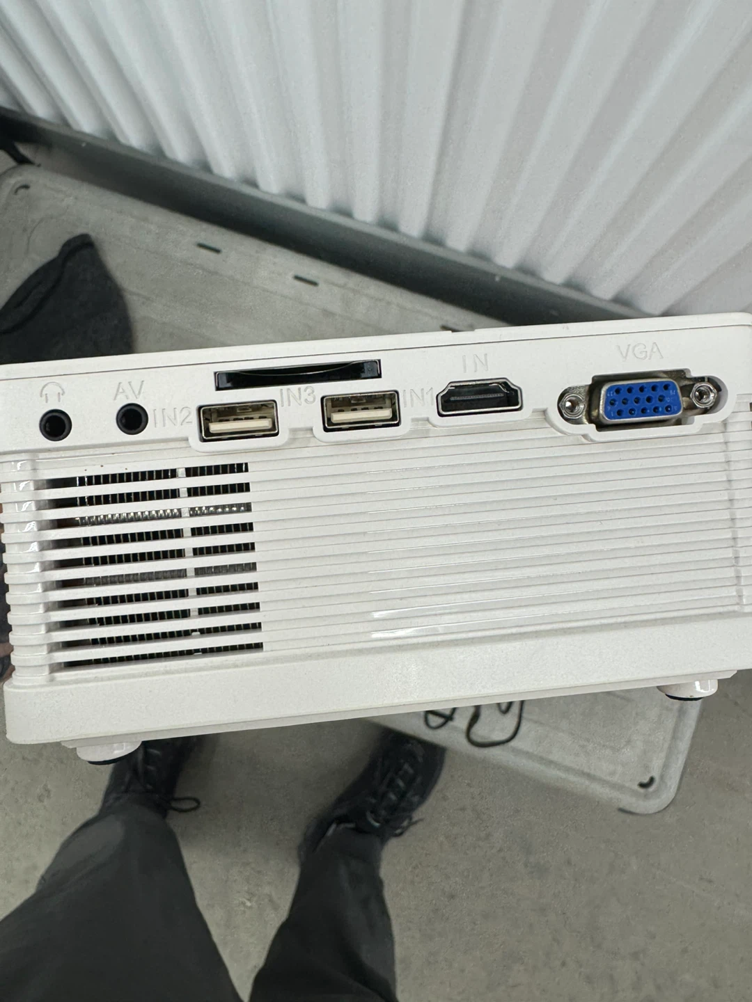 Full HD LCD Projector - photo 3