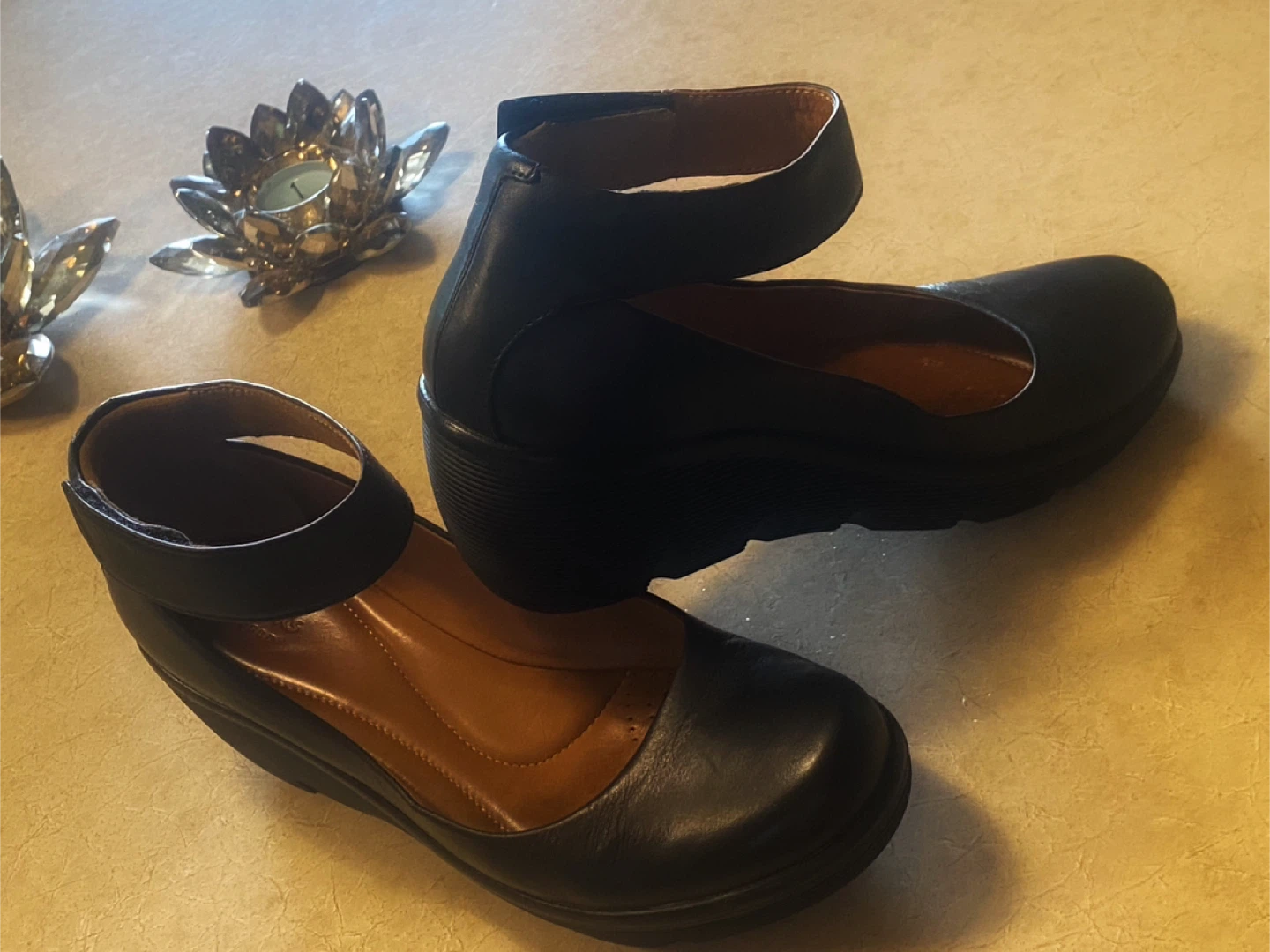 🖤Clarks Black Leather Wedge Shoes with Ankle Strap - photo 2