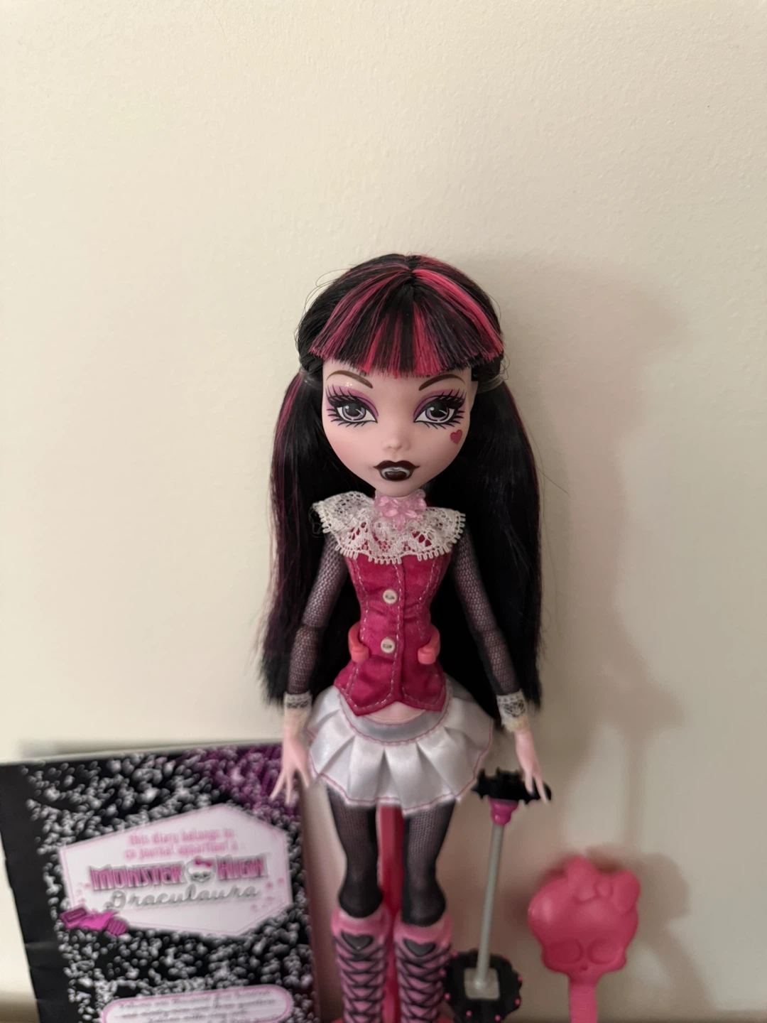 Monster high first wave gold elastics Draculaura complete - photo 2
