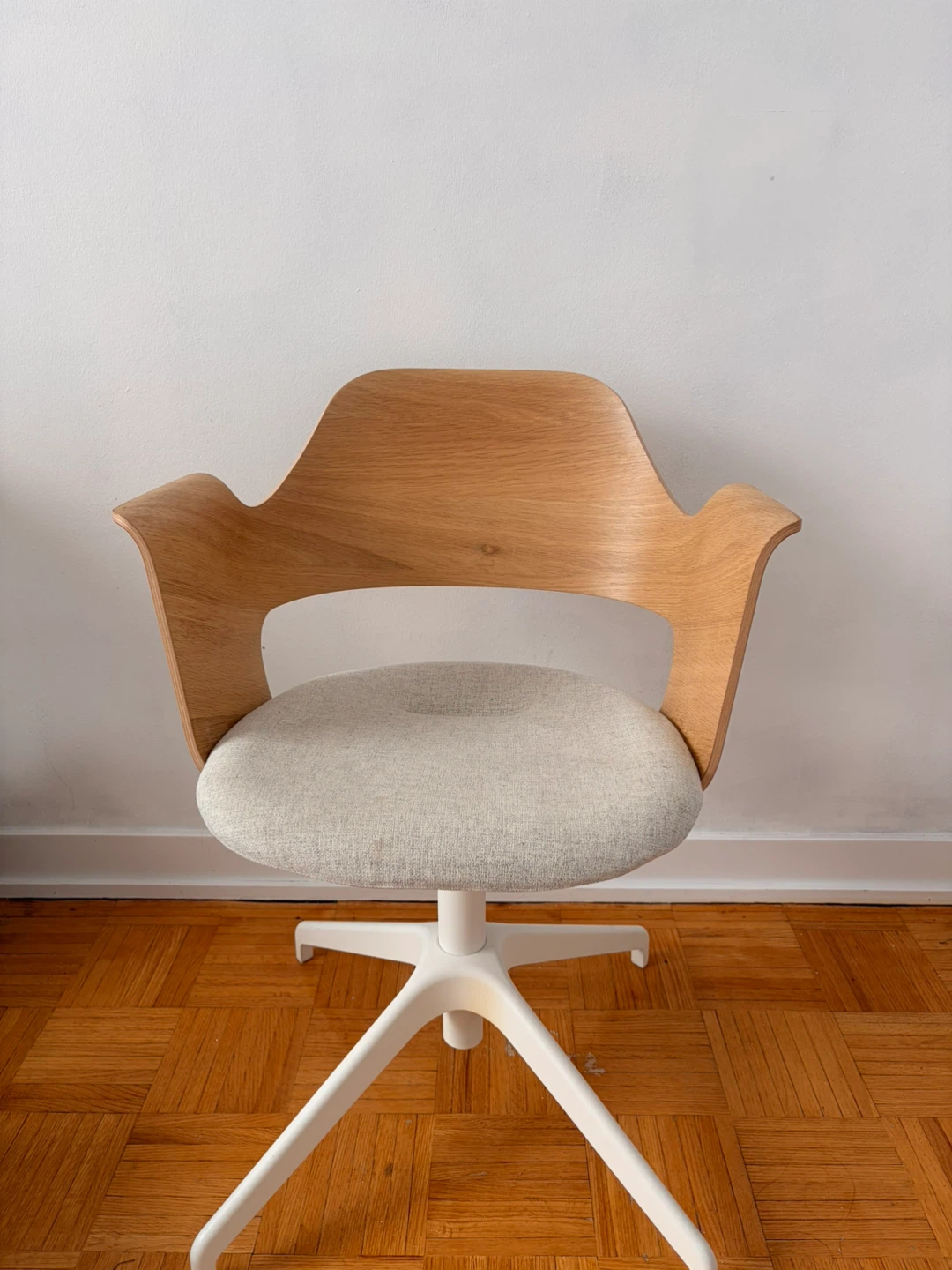 IKEA FJÄLLBERGET Conference Chair