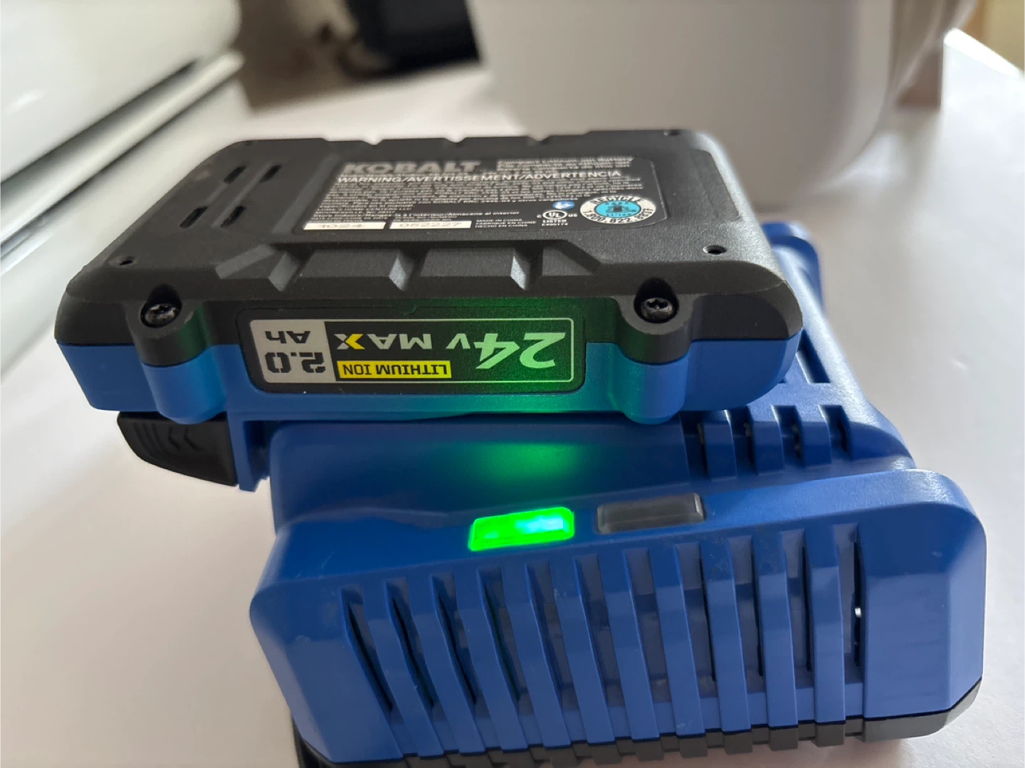 New Kobalt 24V Max Lithium Ion Battery 2.0 Ah - photo 2