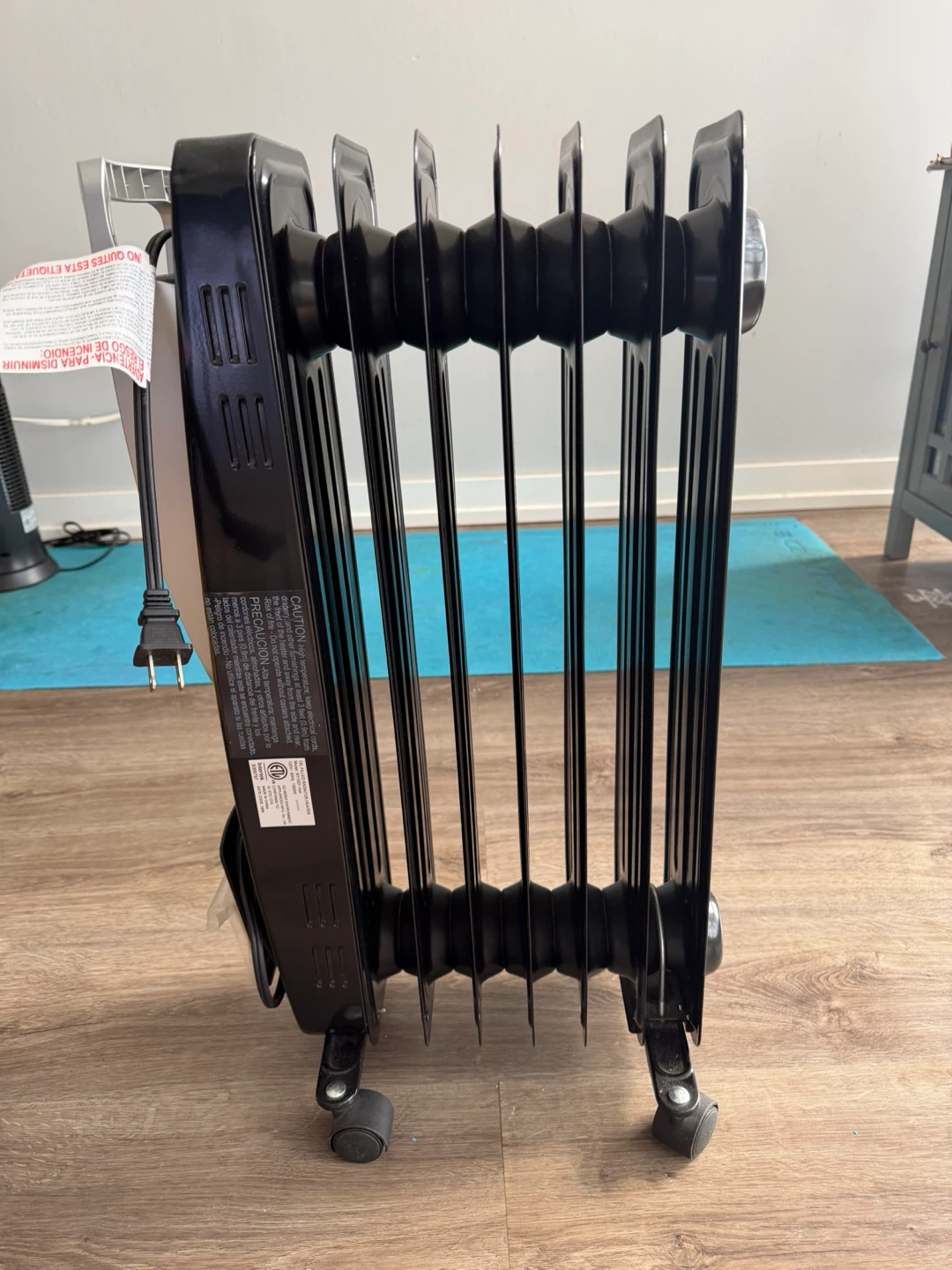 Pelonis Oil-Filled Radiator Heater - photo 2