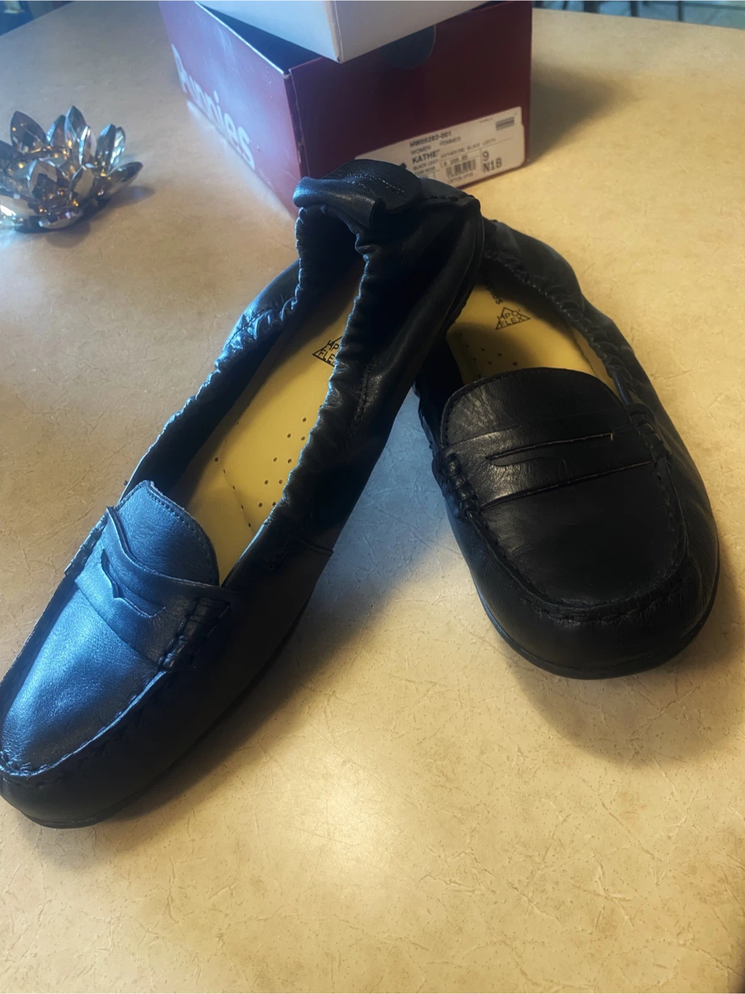 🖤Hush Puppies Women's Kathrine Black Leather Loafers Size 9 - photo 2