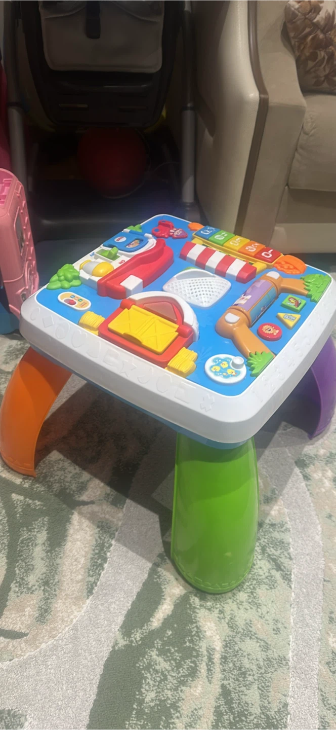 Fisher-Price Laugh & Learn Smart Learning Table