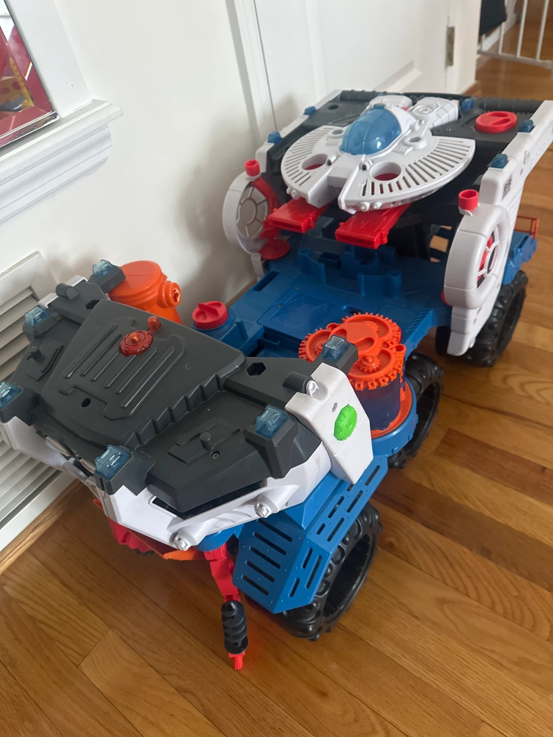 Fisher-Price Imaginext Supernova Battle Rover Shuttle