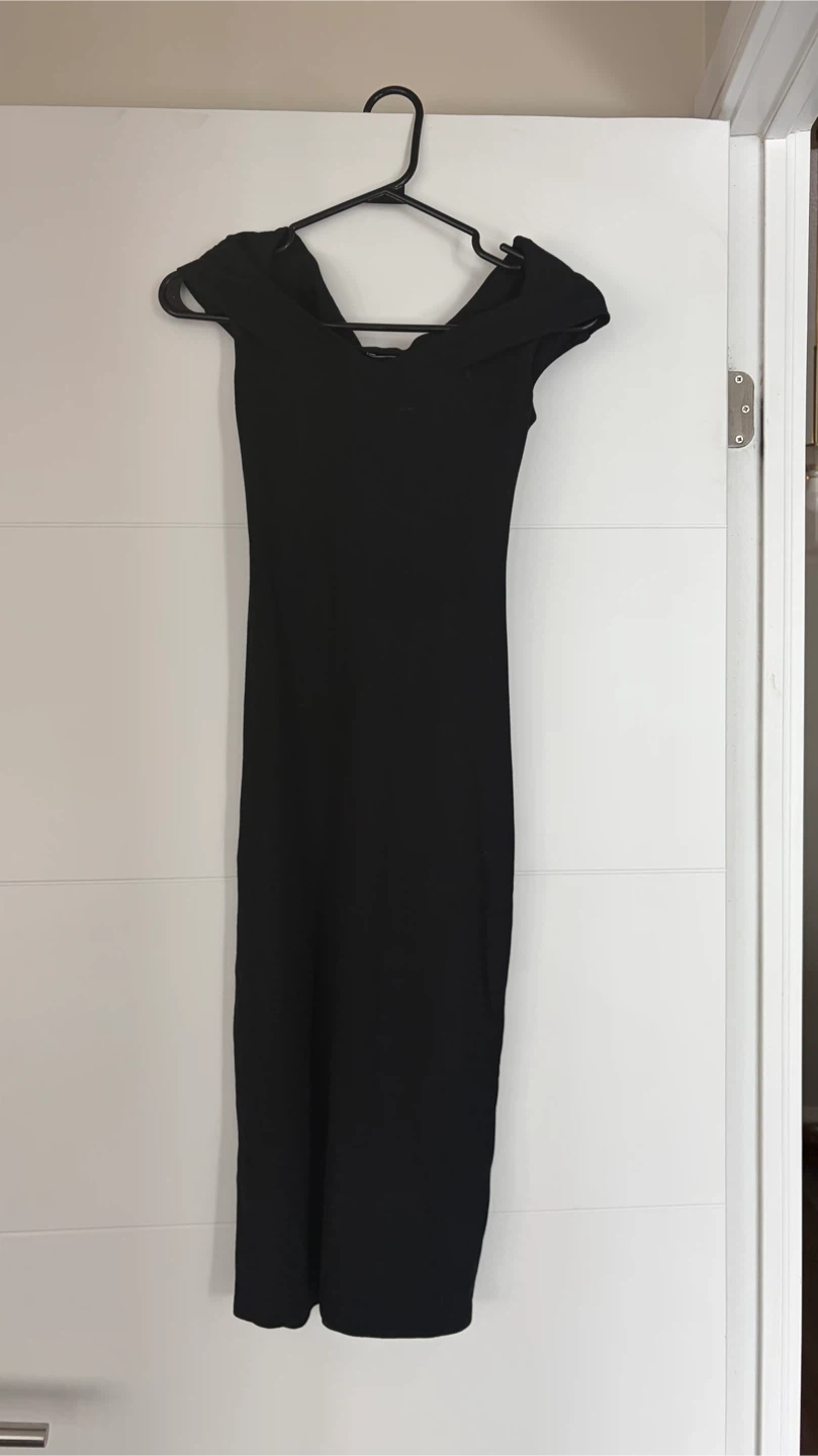 Urban Outfitters Black Off-the-Shoulder Midi Dress